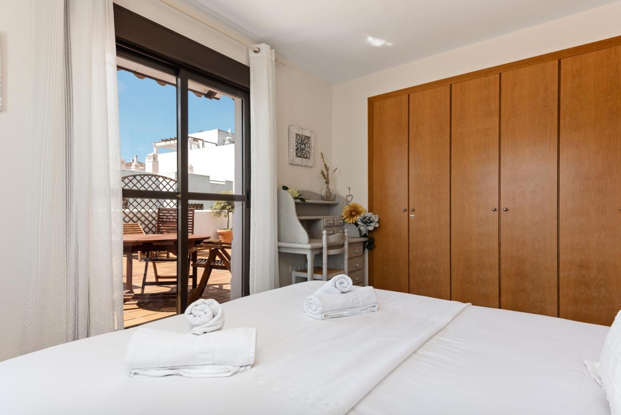 Golf Hills Bed & Breakfast Estepona Exterior photo